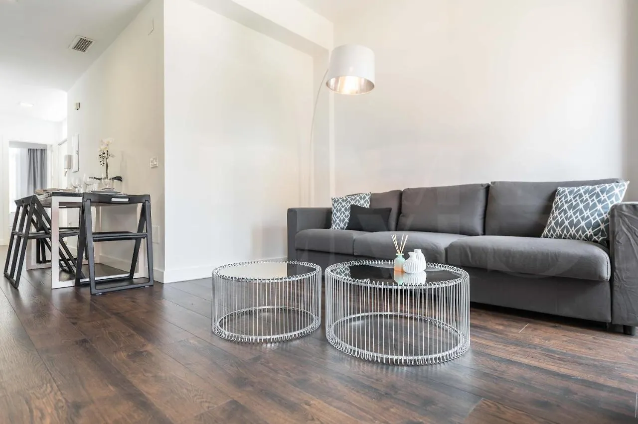Spacious Duplex With Terrace By Picasso Museum By Rems Malaga