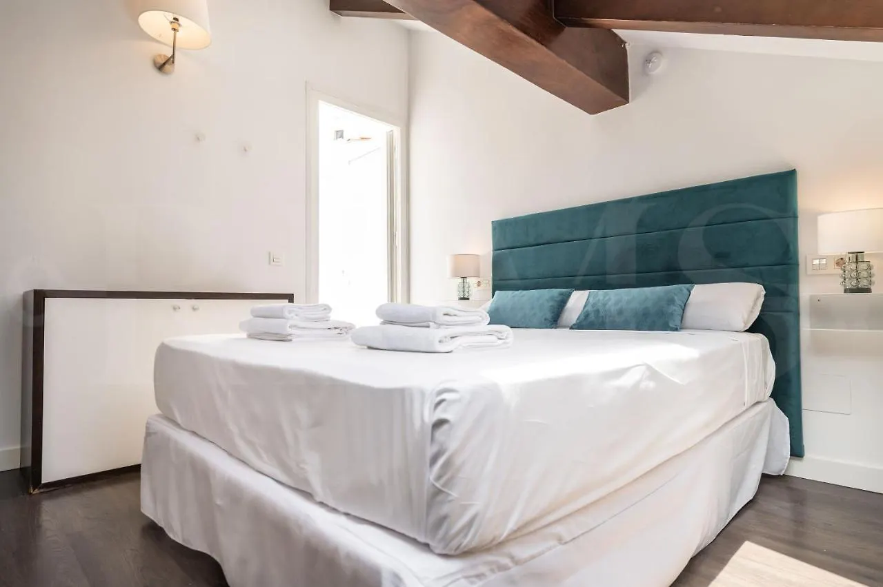 Spacious Duplex With Terrace By Picasso Museum By Rems Malaga Apartment