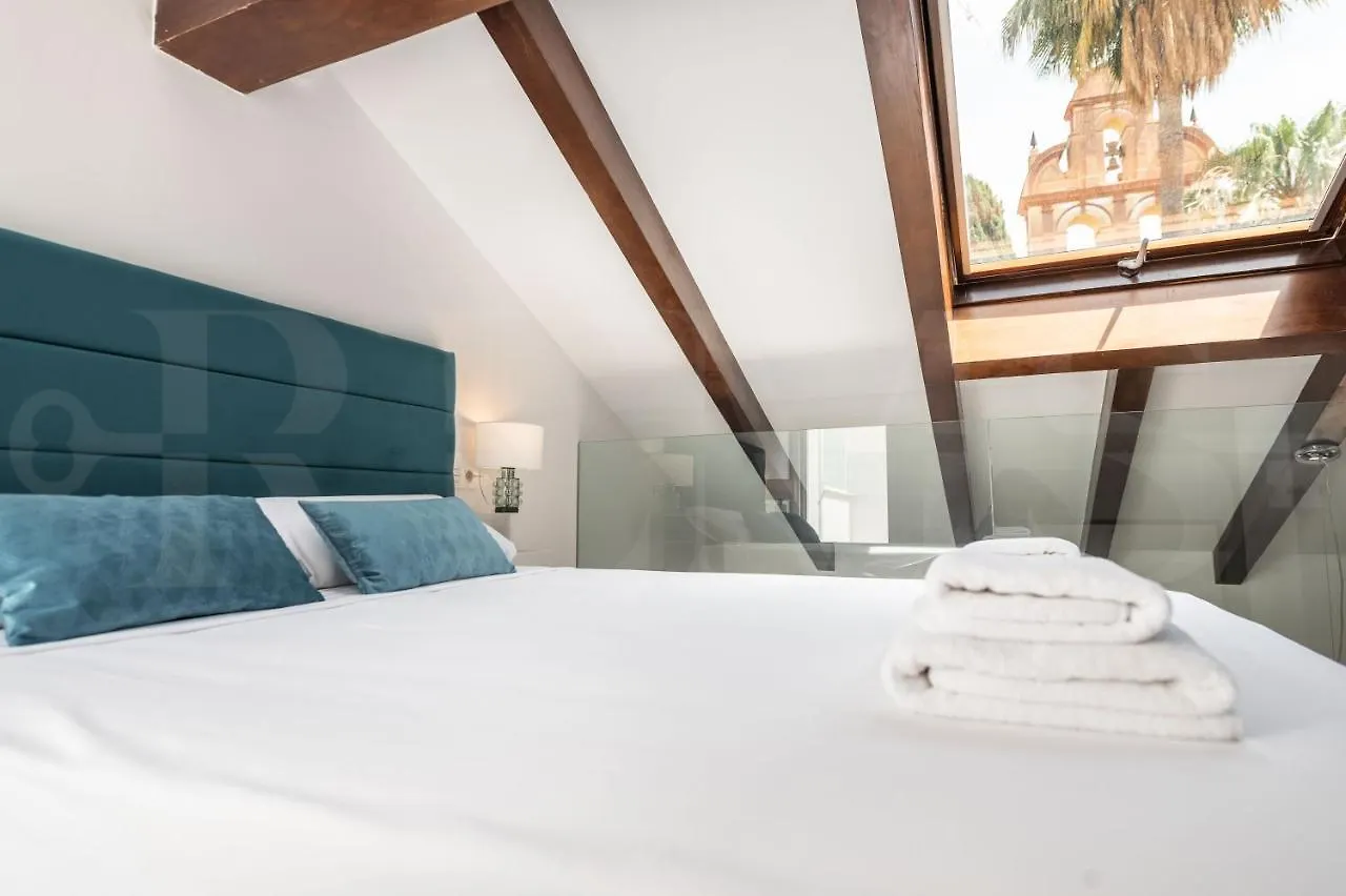 Spacious Duplex With Terrace By Picasso Museum By Rems Malaga